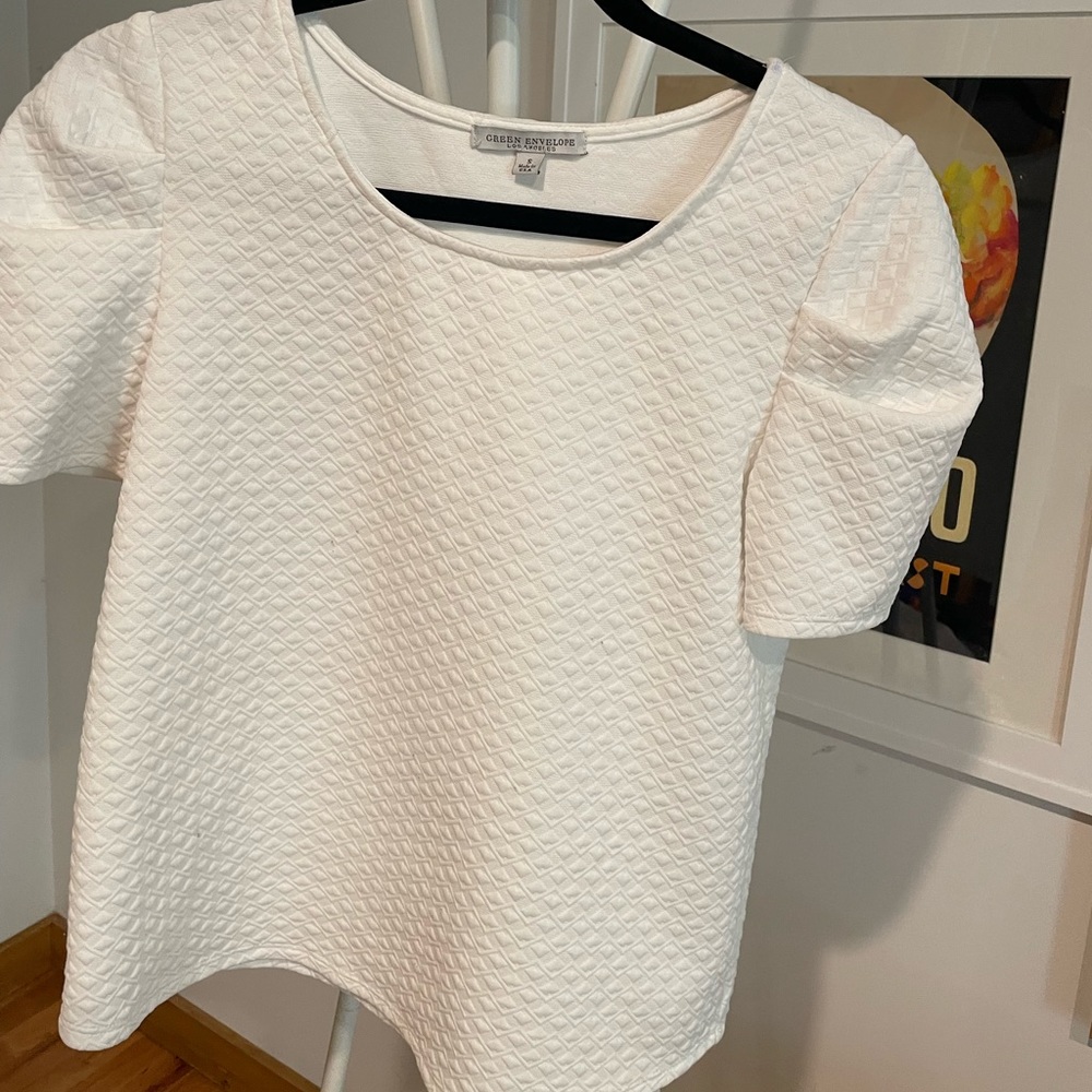 Whit blouse